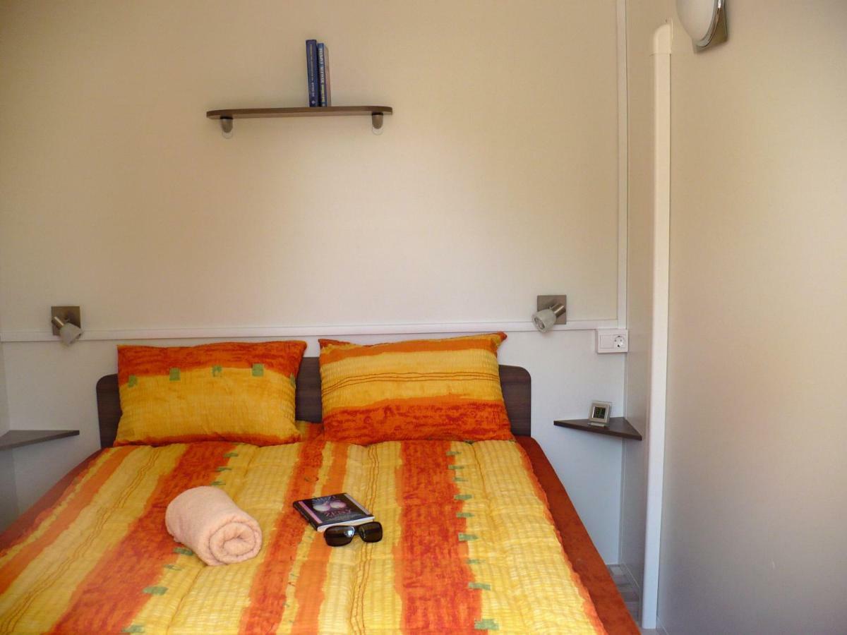 Victoria Mobilehome In Solaris Fkk Naturist Camping Resort Poreč Exterior foto